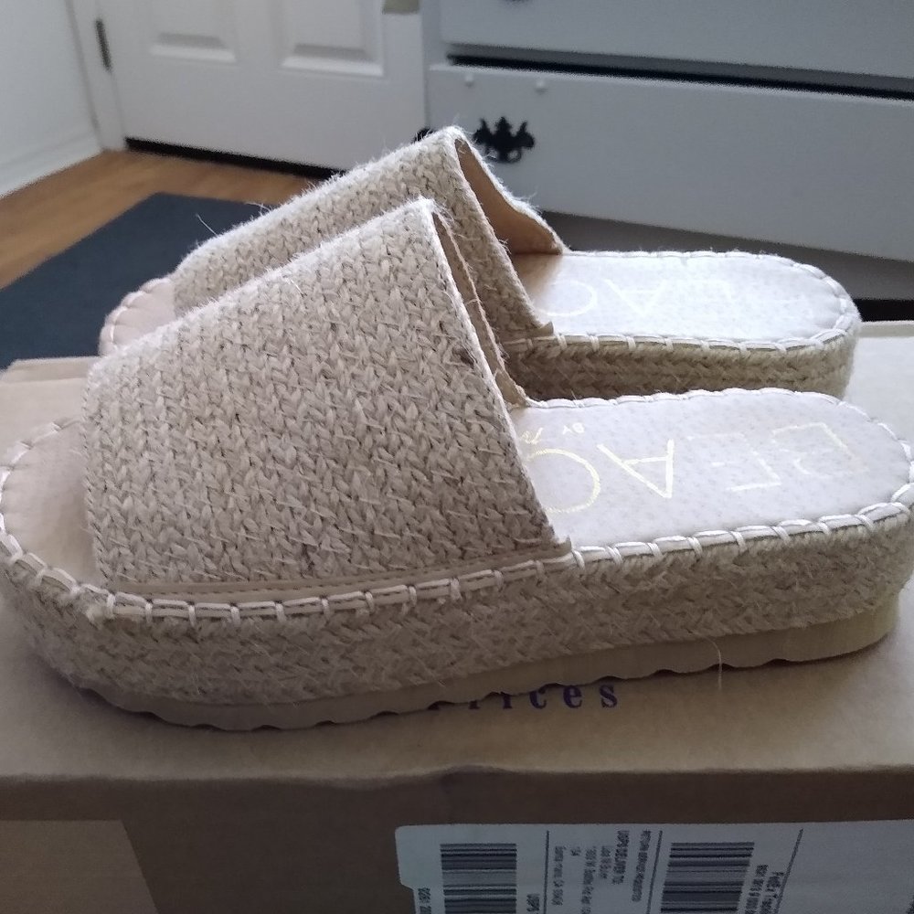 Women shoes